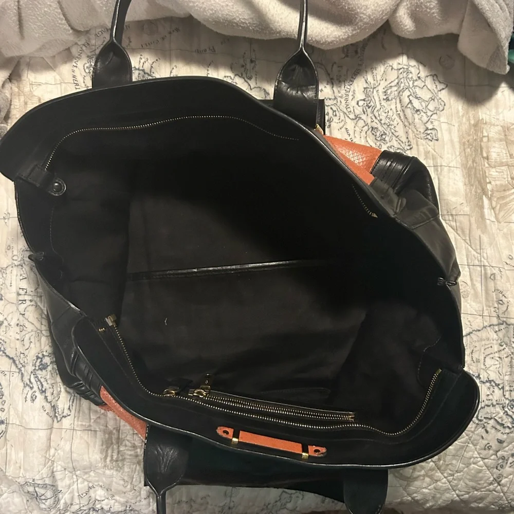 Chloé Black and Coral Pink Leather Tote
